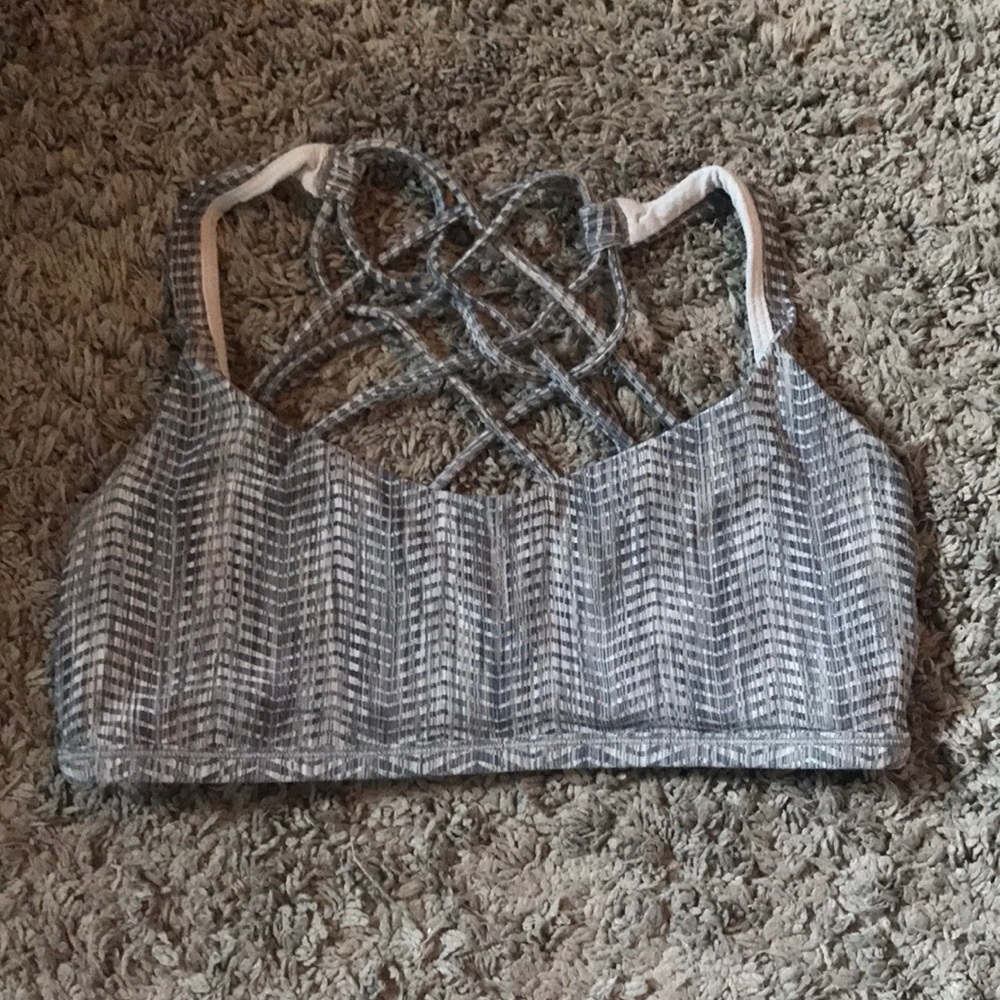 Lululemon sports bra